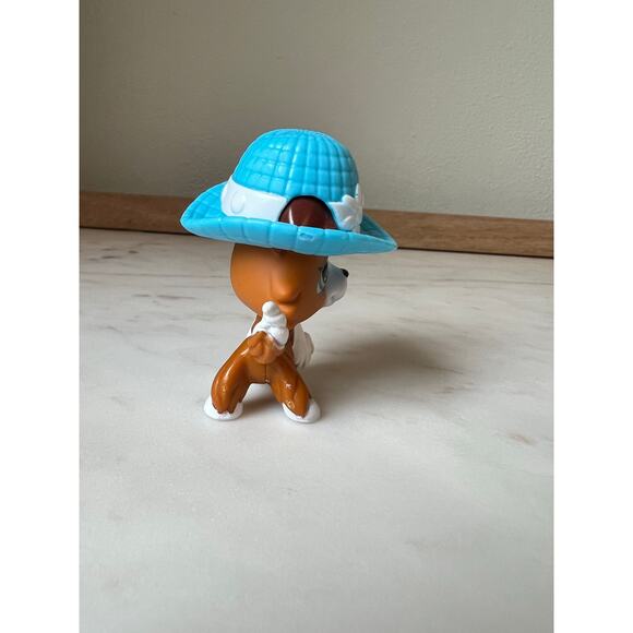 Littlest Pet Shop Collie Dog  #151 G7 Hat Paw Cup Drink Accessory Hasbro LPS - Picture 4 of 8